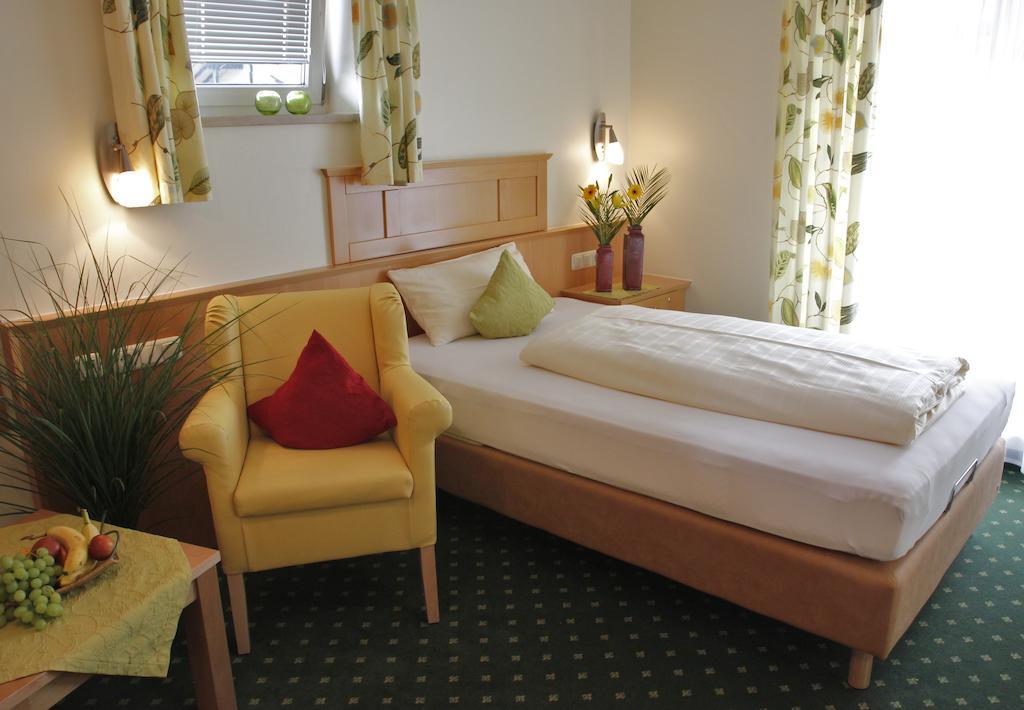 Apart-Hotel Pension Rossmayer Bad Füssing Chambre photo
