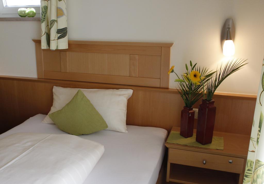 Apart-Hotel Pension Rossmayer Bad Füssing Chambre photo
